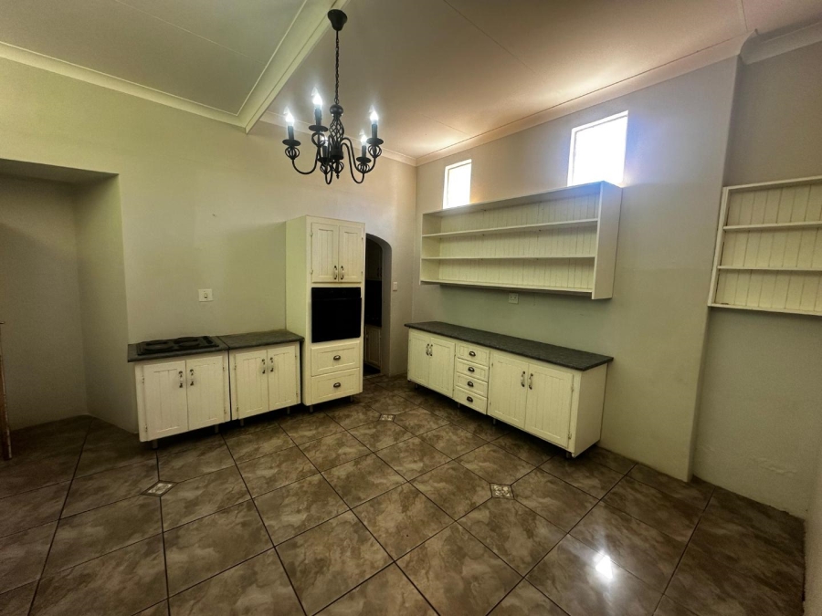 4 Bedroom Property for Sale in Heuwelsig Free State